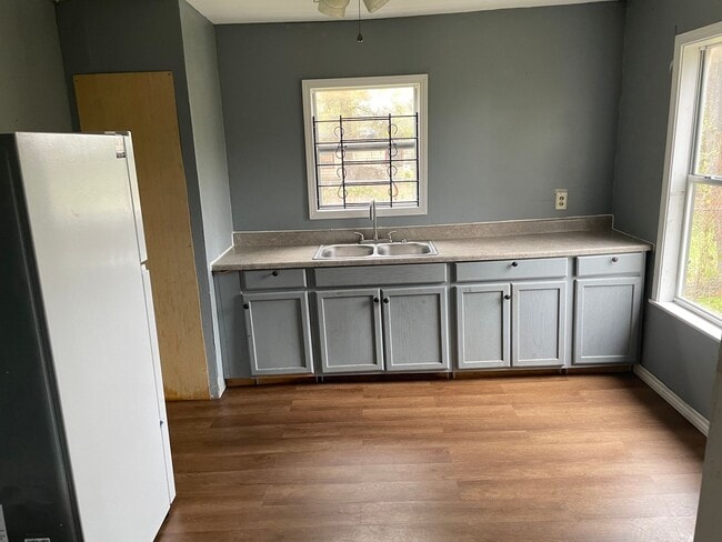 Building Photo - First Month Free!!