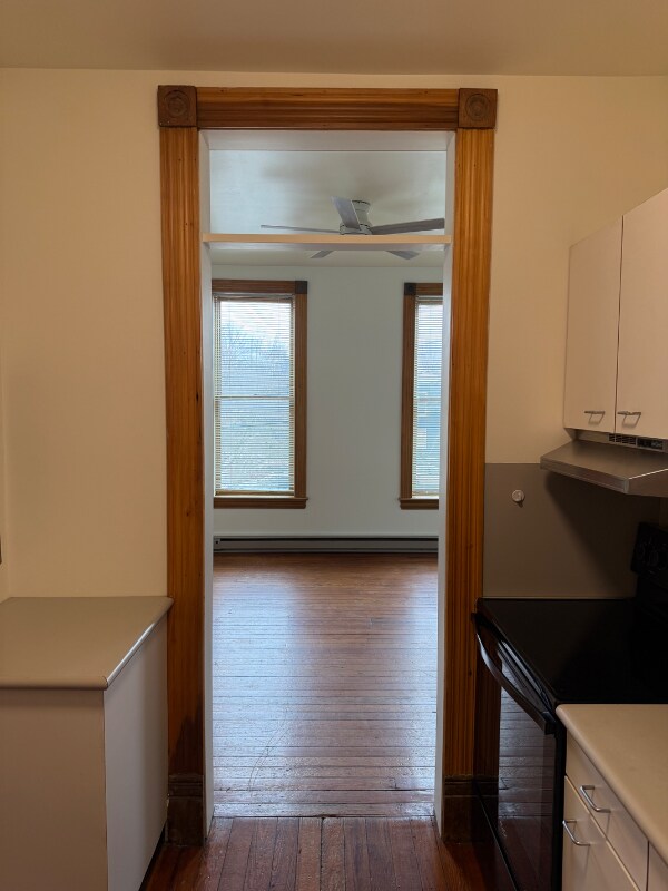 Building Photo - 265 N Limestone