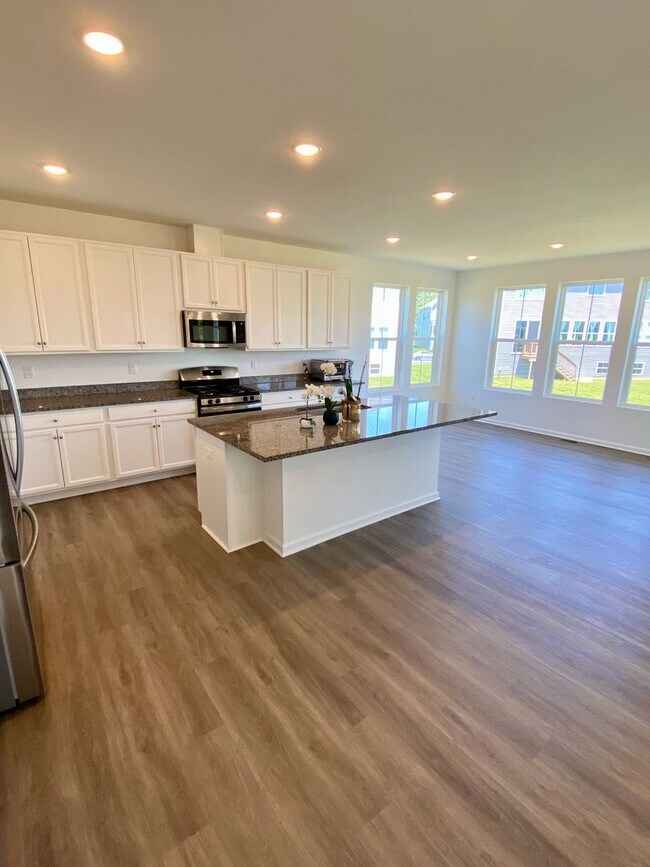 Building Photo - Brand-New Luxury Home in Howell – Move-In ...