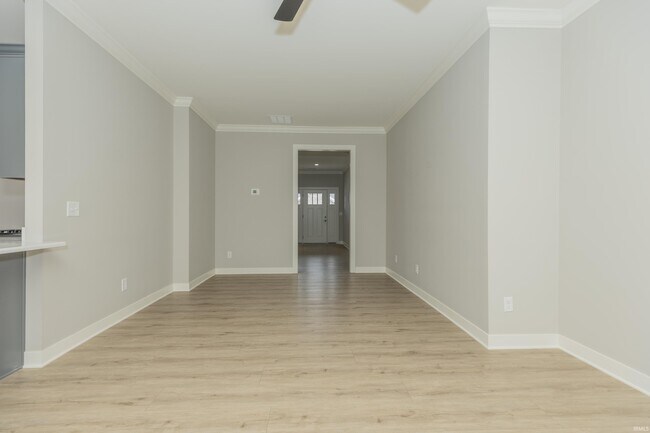 Building Photo - 3796 High Pointe Dr