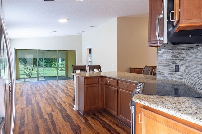 Building Photo - 5009 Corsica Square