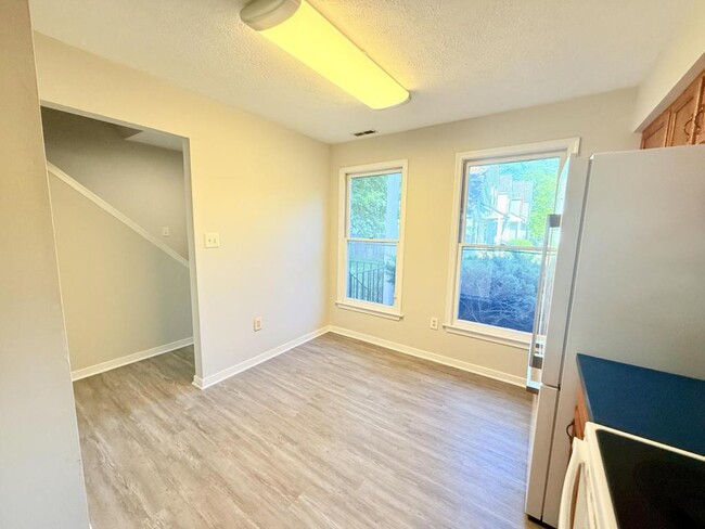 Building Photo - 2504 Thicket Greene Ct