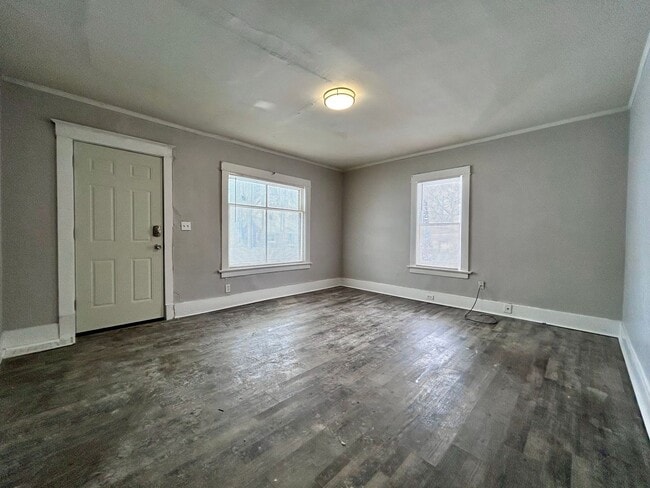 Building Photo - 2513 Sanford St