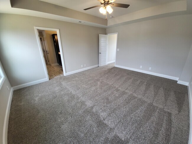 Building Photo - 201 King Rd