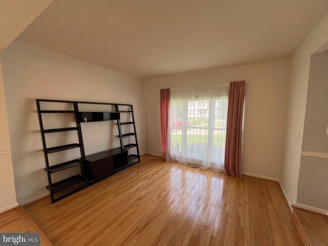 Building Photo - 11222 Bel Aire Ct