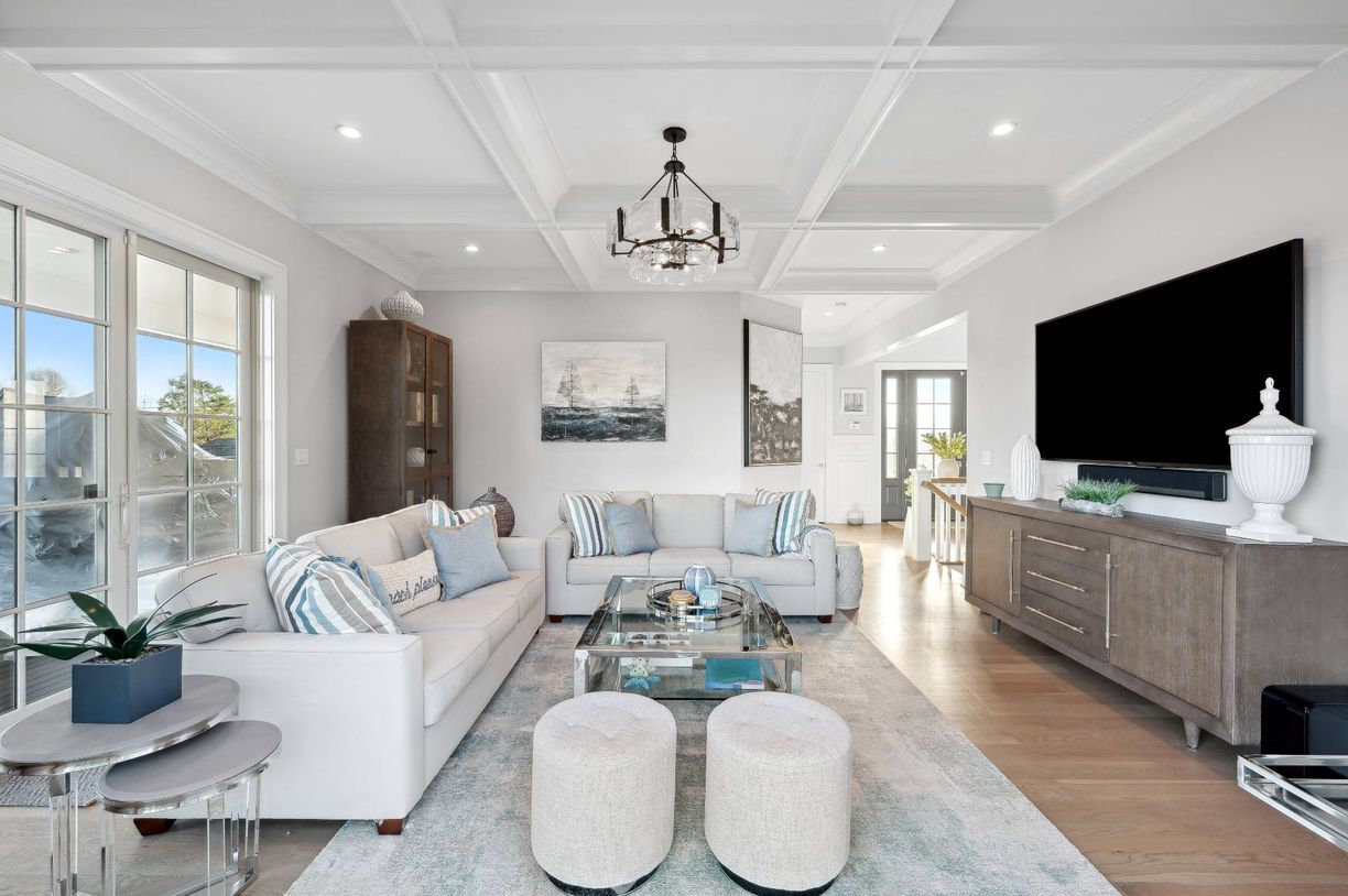 Building Photo - 21 N Farragut Rd