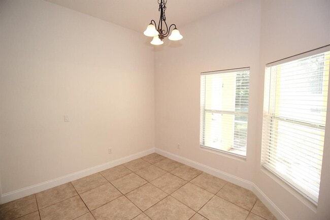 Building Photo - 76 Folson Ln