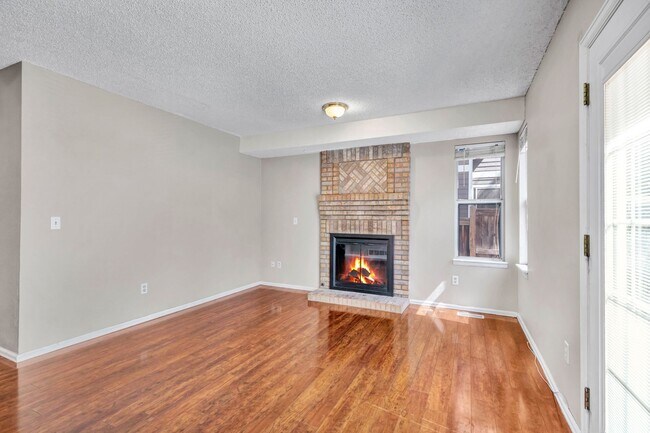Building Photo - Spacious Home in Castle Rock