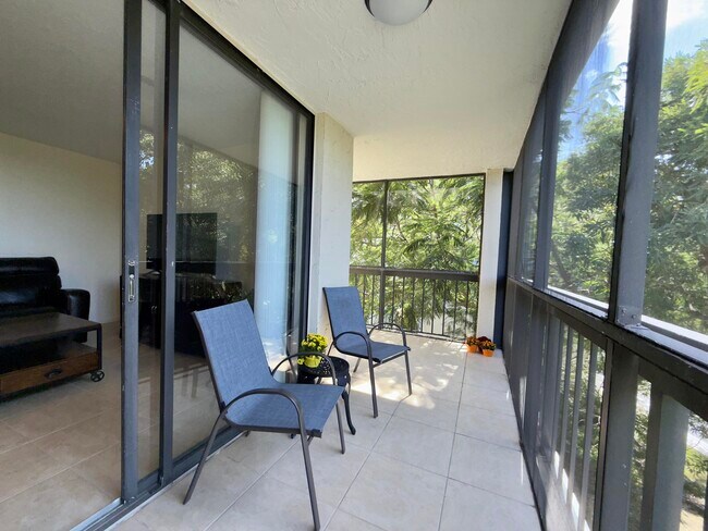 Building Photo - 2025 Lavers Cir