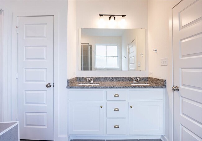 Building Photo - 2206 Hall of Fame Ct