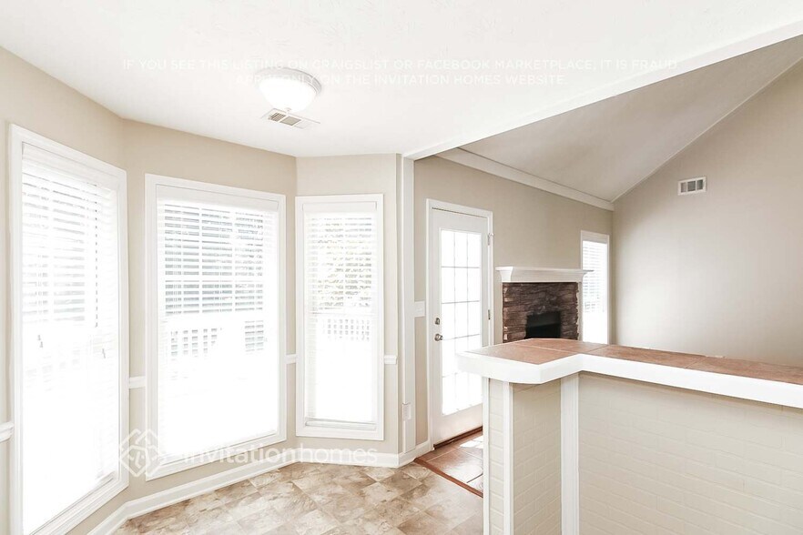 Building Photo - 48 Fenwick Ct