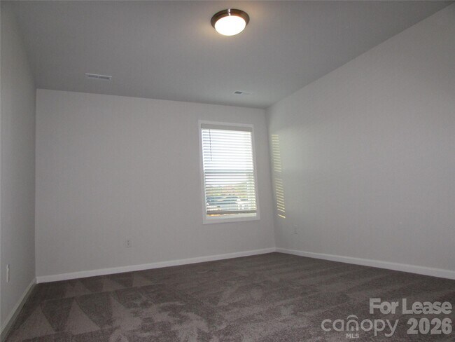 Building Photo - 3730 Berry Dr