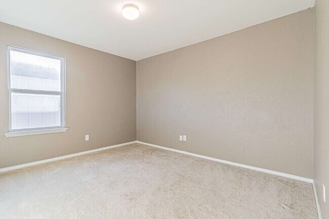 Building Photo - Energy-Efficient Two-Story Home in Northside ISD – 1 MONTH FREE RENT!