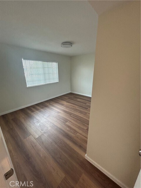 Building Photo - 852 Glenwick Ave