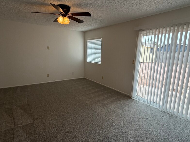 Building Photo - 3439 W Peppertree Ln