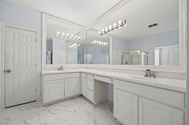 Building Photo - 104 Clear Brook Ct