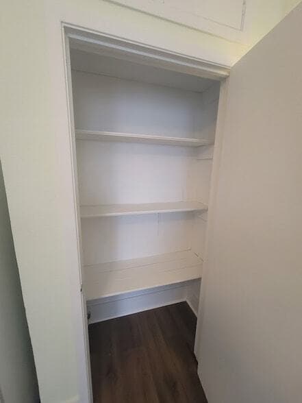 Building Photo - 723 Sealy Ave