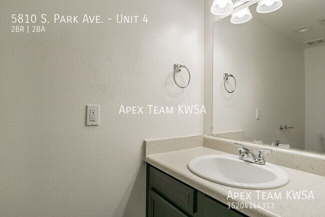 Building Photo - 5810 S Park Ave