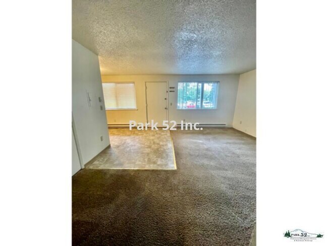 Building Photo - 14406 Pacific Ave S