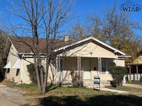 Building Photo - 2126 Ave K