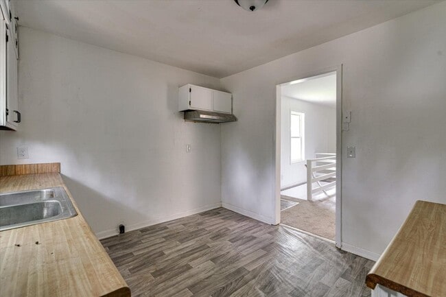 Building Photo - Charming 2-Bedroom Home in Chattanooga  – ...