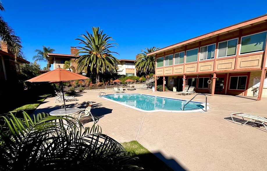 Pool - 6824 Hyde Park Dr