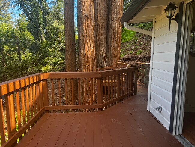 Building Photo - 21451 Lee Dr