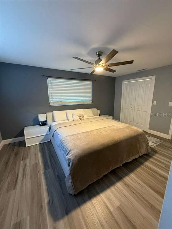 Building Photo - 2021 Valley Dr