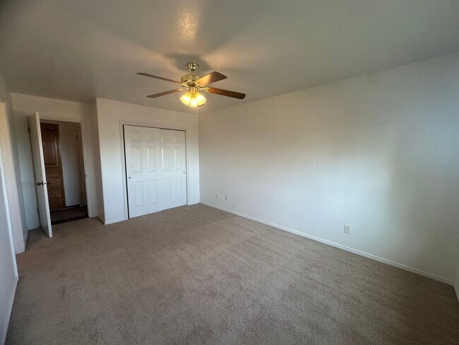 Building Photo - Charming Ranch Farmhouse in St. George – Spacious & Serene!