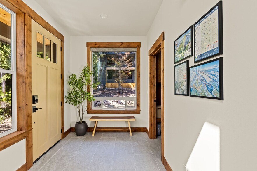 Building Photo - 89192 US-26