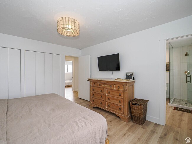 Building Photo - 9888 Borg Dr