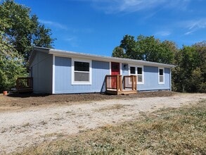 Building Photo - 1662 Lafayette Dr