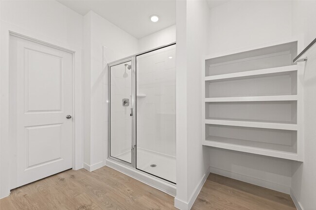 Building Photo - 4323 Camden Lakes St