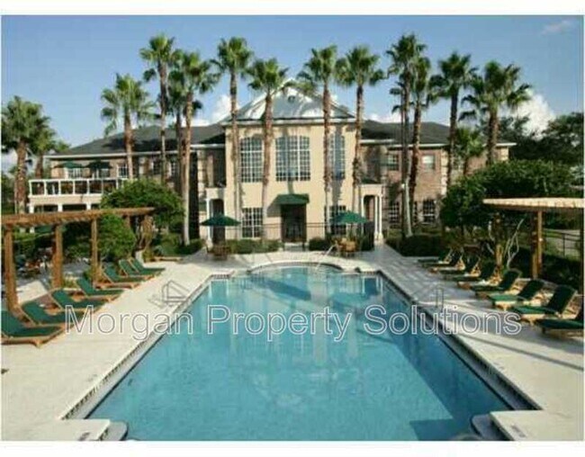 Building Photo - 5112 Park Central Dr