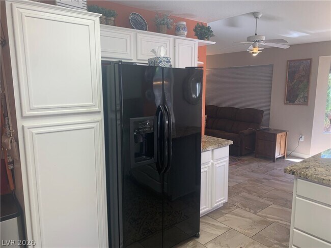 Building Photo - 2924 Crown Ridge Dr