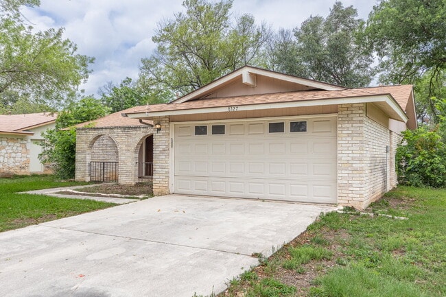 Building Photo - 8127 Babe Ruth St