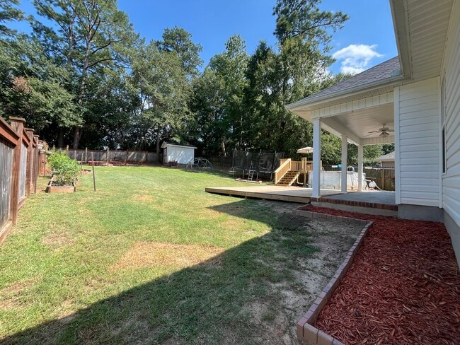 Building Photo - 107 Vanessa Dr