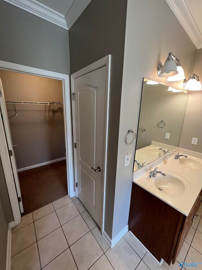 Building Photo - 14424 Crooked Stick Pl