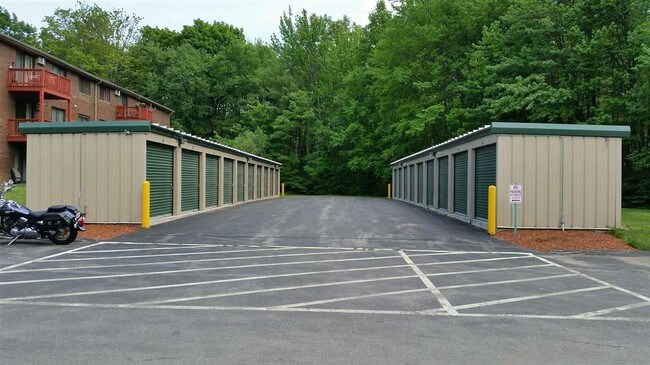Building Photo - 37 E Ridge Dr