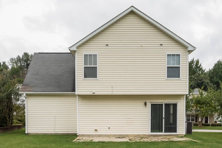 Building Photo - 3800 Hopper St