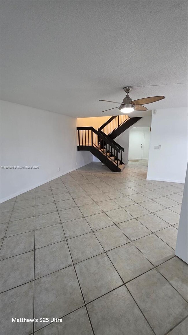 Building Photo - 6611 Racquet Club Dr