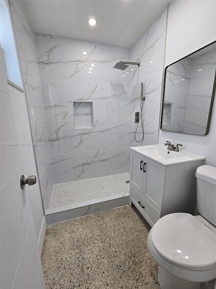 Building Photo - 3245 SW 88th Ct