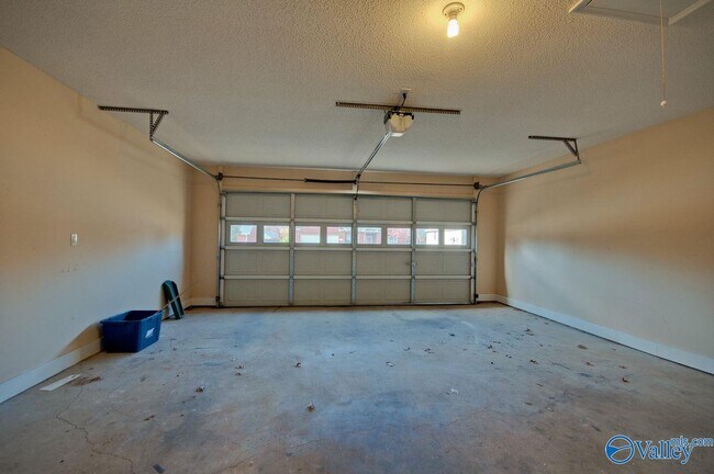 Building Photo - 113 Claytor Ln