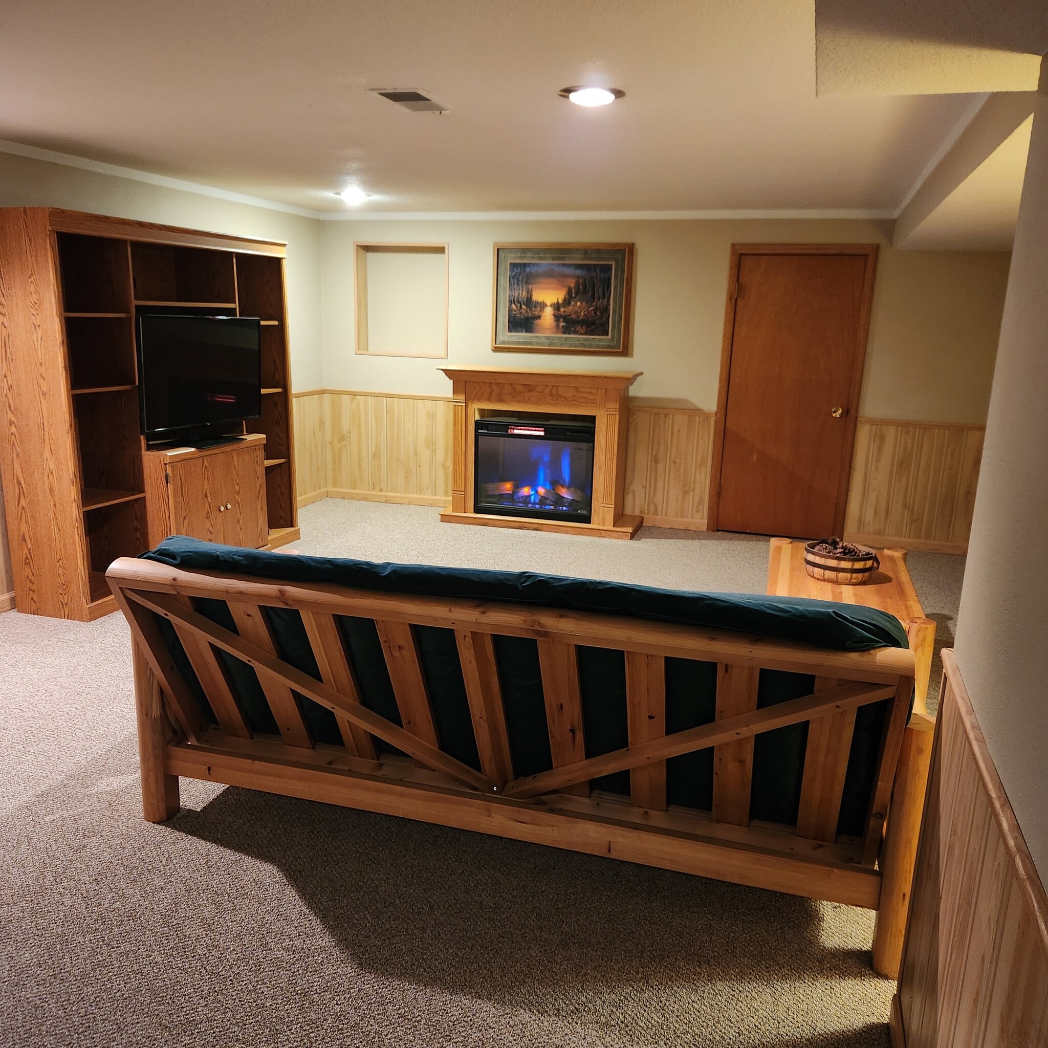 Building Photo - 1007 Roselawn Ave W