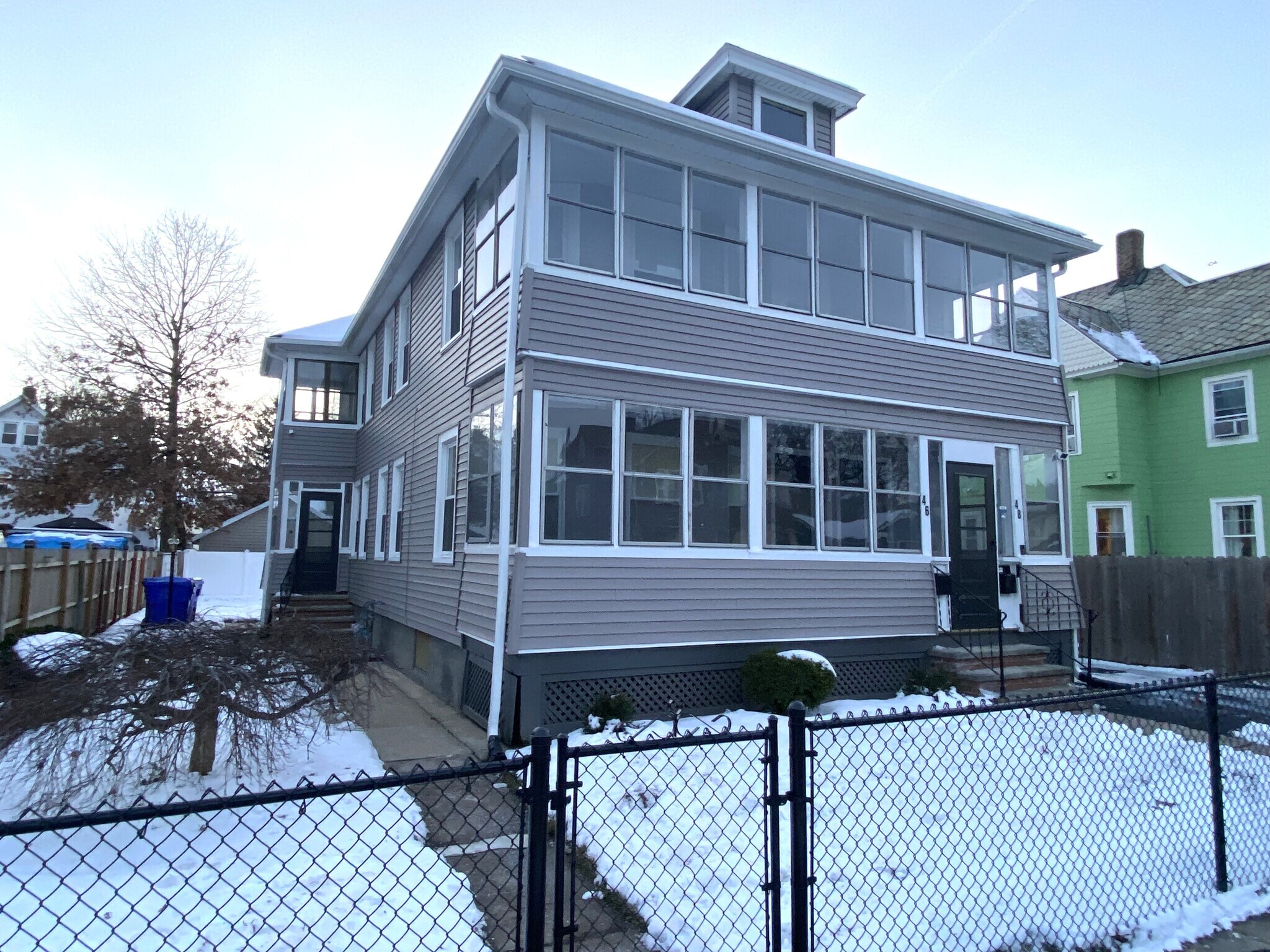 Building Photo - 46 Mooreland St