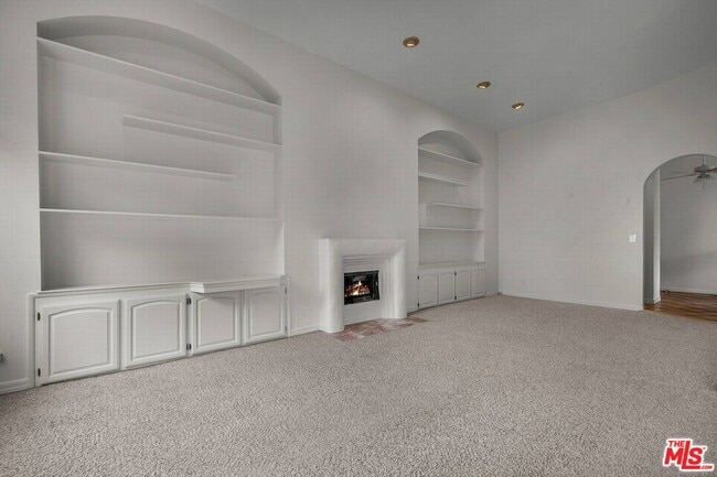 Building Photo - 2677 S Centinela Ave