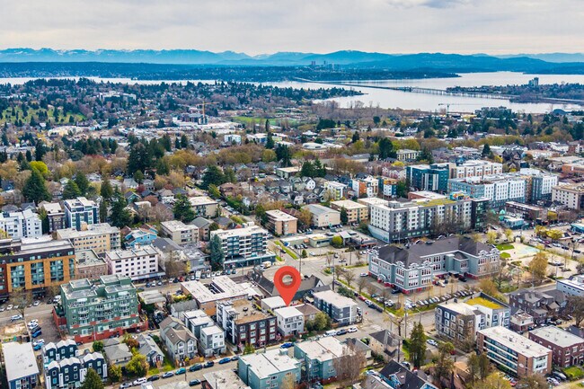 Building Photo - 5210b Brooklyn Ave NE