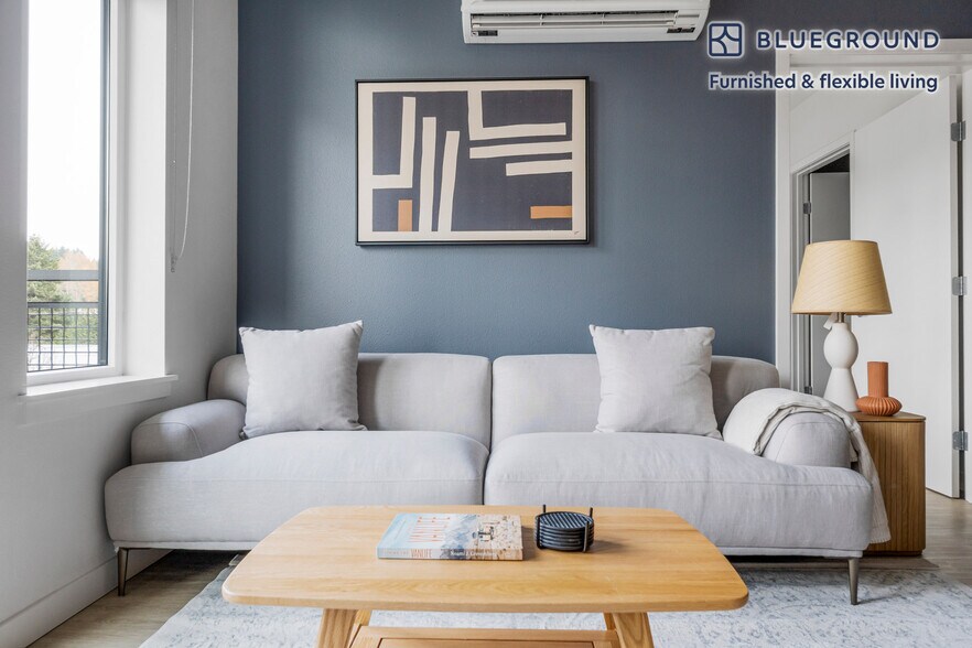 Building Photo - 1955 129th Ave NE