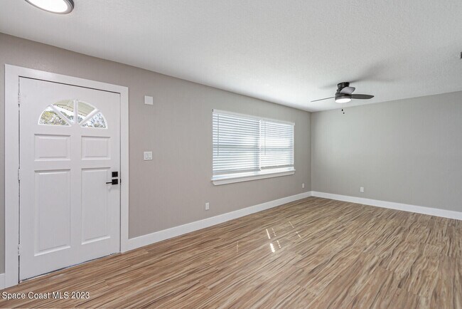 Building Photo - 5711 Margo Ct