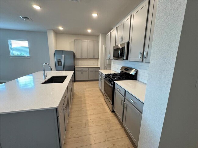 Building Photo - 116 Corn Ln